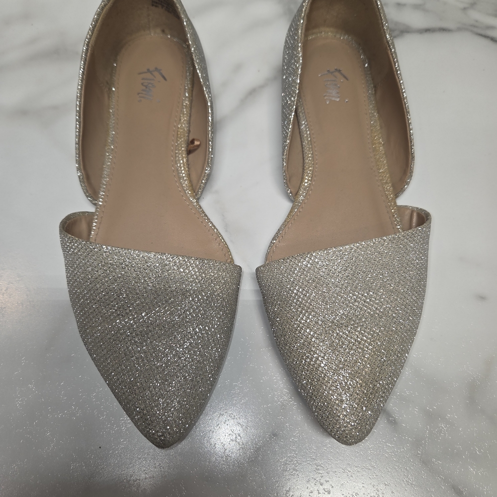 Elegant Silver Flats